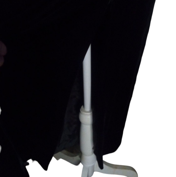 Vintage AJ Bari Deep Hunter Green Velvet Off Shoulder Drape Front Gown Size 8 - Picture 6 of 7